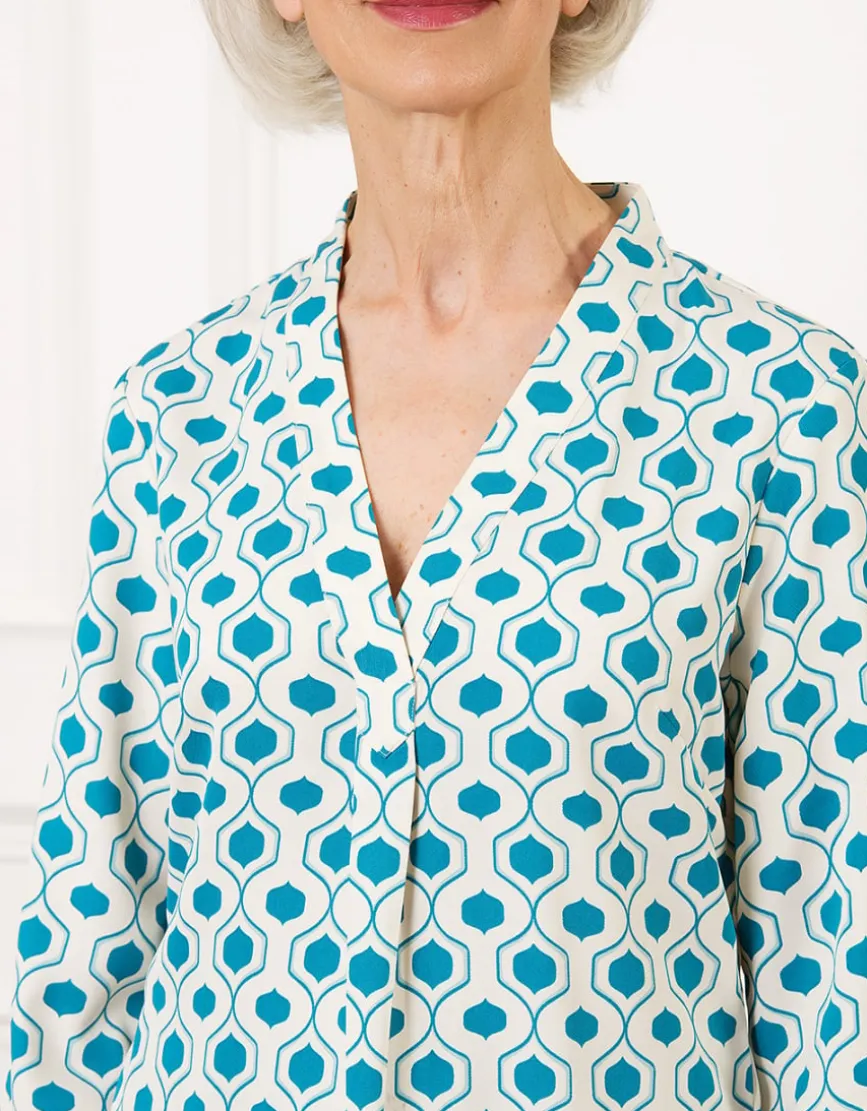 Blouse col V motif bleu