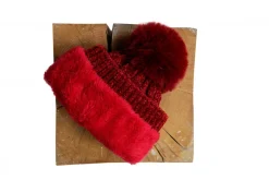 Bonnet pompon rouge