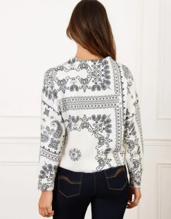 Pull écru motif cachemire
