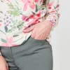 Pull motif floral écru