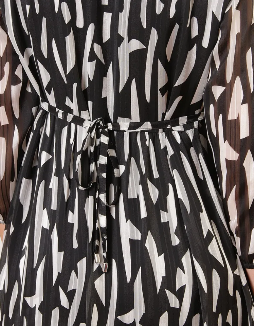 Robe motif graphique