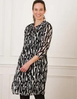 Robe motif graphique
