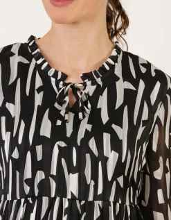 Robe motif graphique