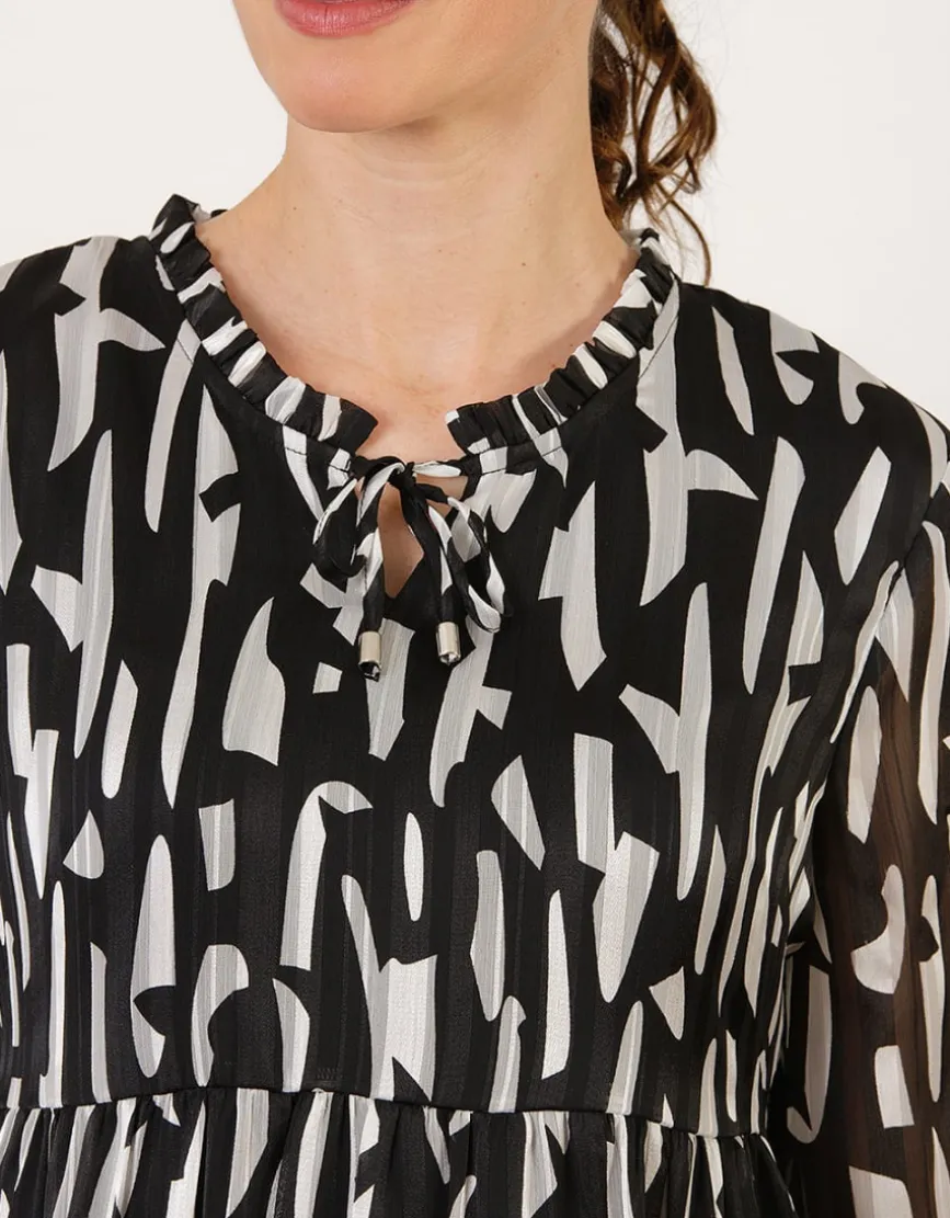 Robe motif graphique