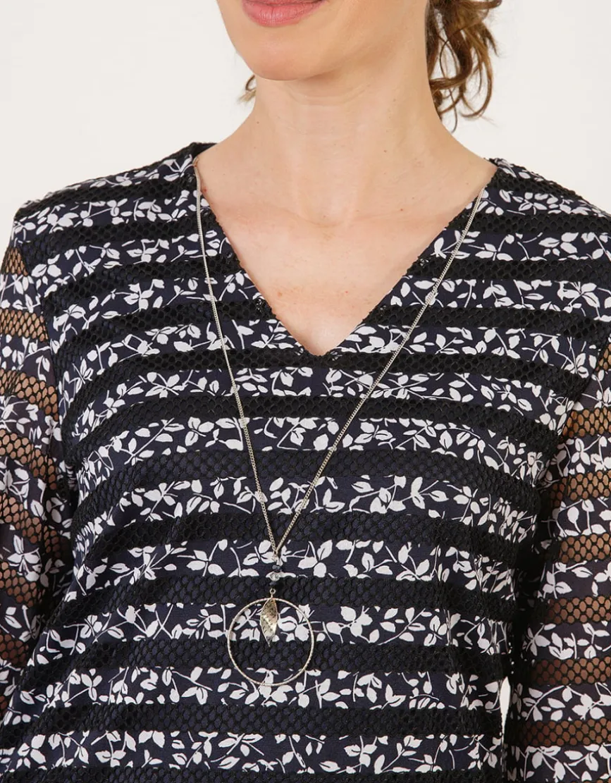 Top chic dentelle marine